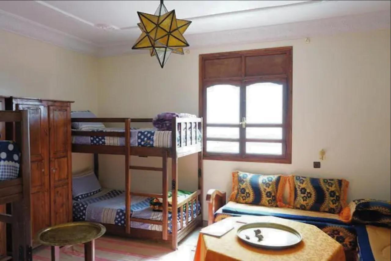Emallayan Hostel Імсуане Екстер'єр фото