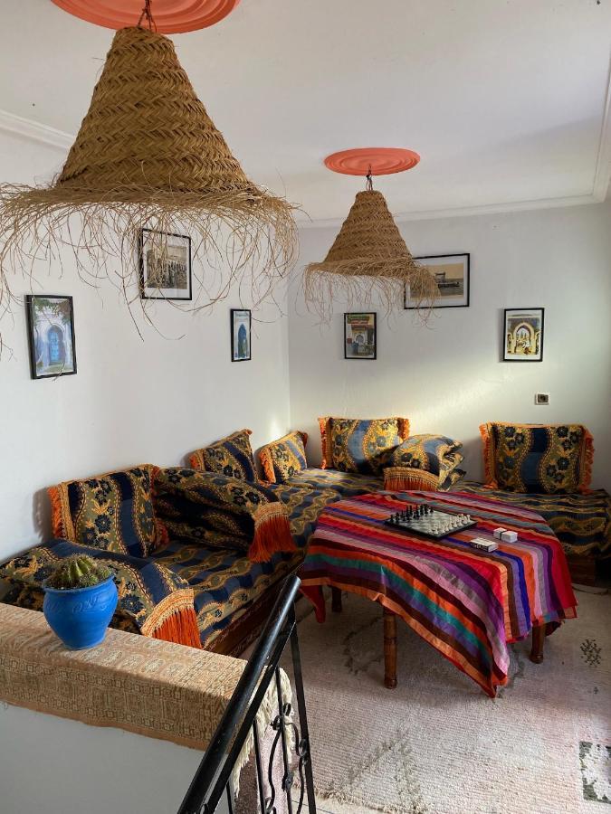 Emallayan Hostel Імсуане Екстер'єр фото