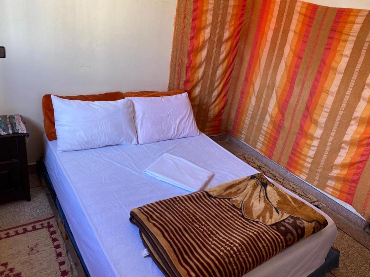 Emallayan Hostel Імсуане Екстер'єр фото