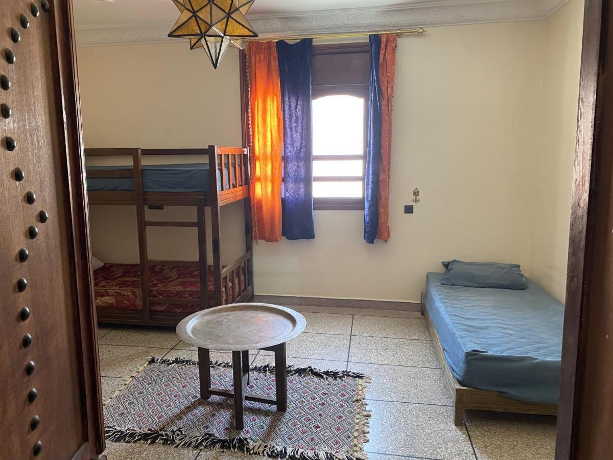 Emallayan Hostel Імсуане Екстер'єр фото